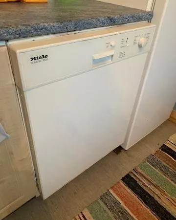 Domek alpejski Basic Finland House With Big Garden Vehmaa