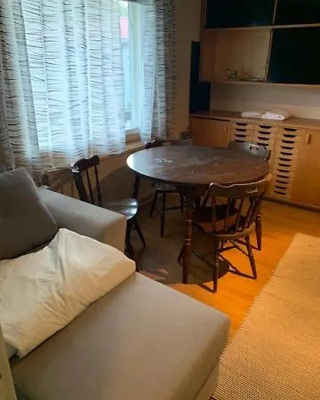 Domek alpejski Basic Finland House With Big Garden Vehmaa